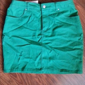 H&M green mini skirt